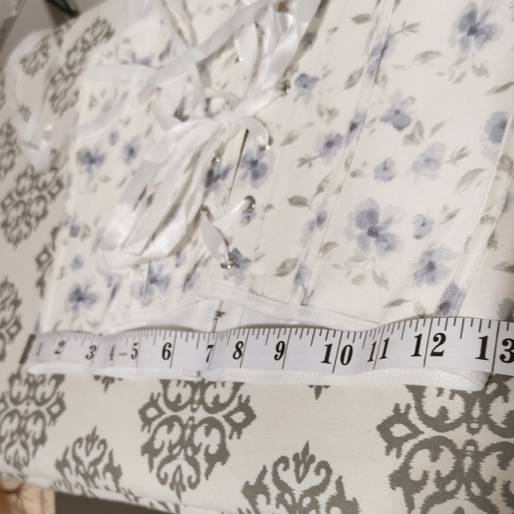 Floral Lace-Up Corset Top - White and blue - Picture 6 of 8